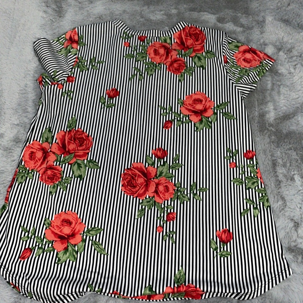 🌹 - Picture 2 of 4